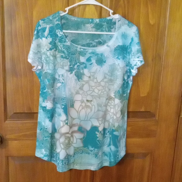 Style & Co. Tops - Style & Co Green Multicolored embellished hi-low women's Top Size M